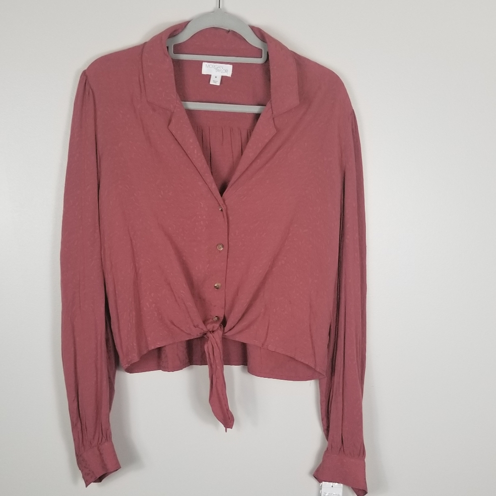 🎀NWT Morgan Taylor Long Sleeve Shirt.